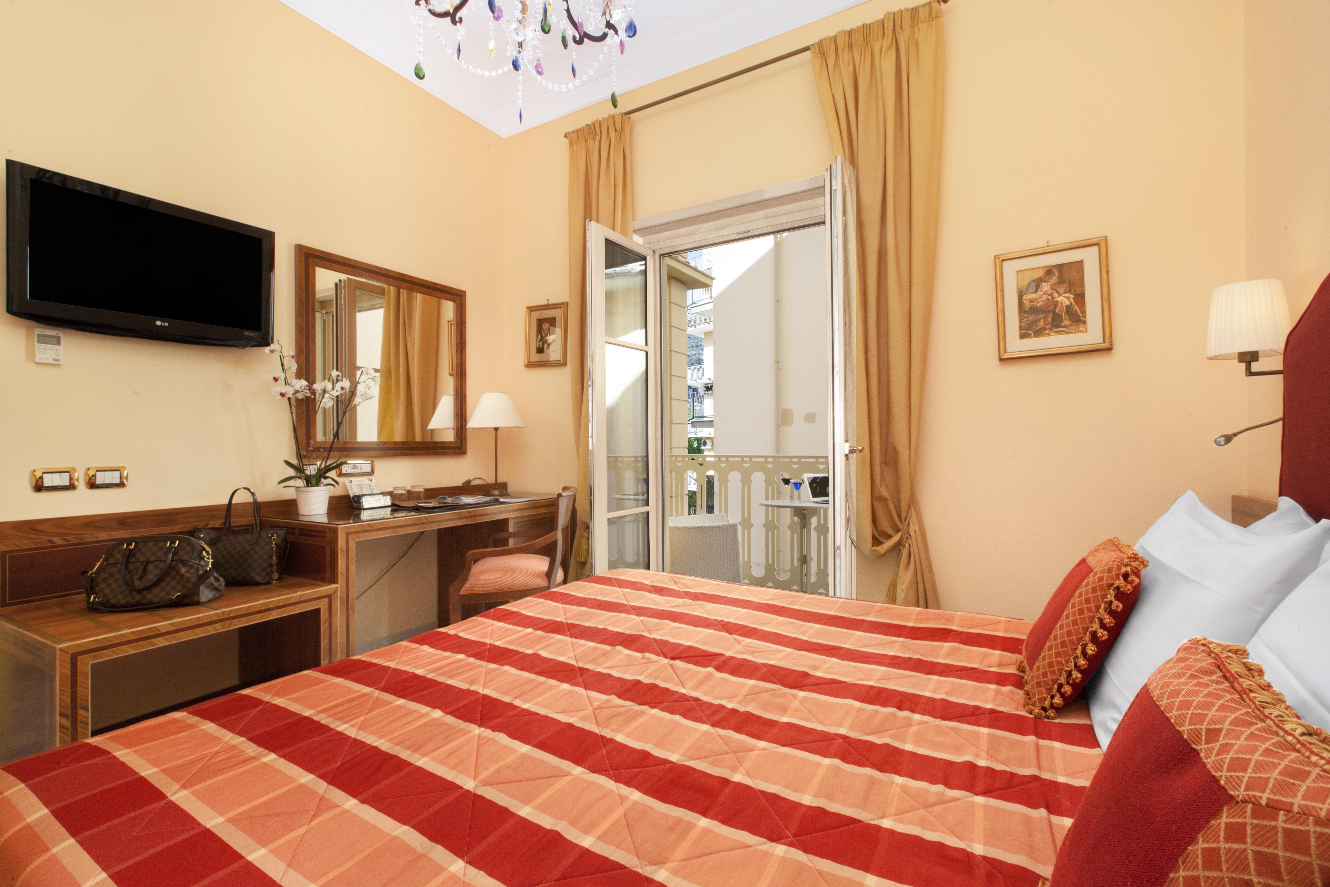 Hotel Antiche Mura Sorrento Esterno foto