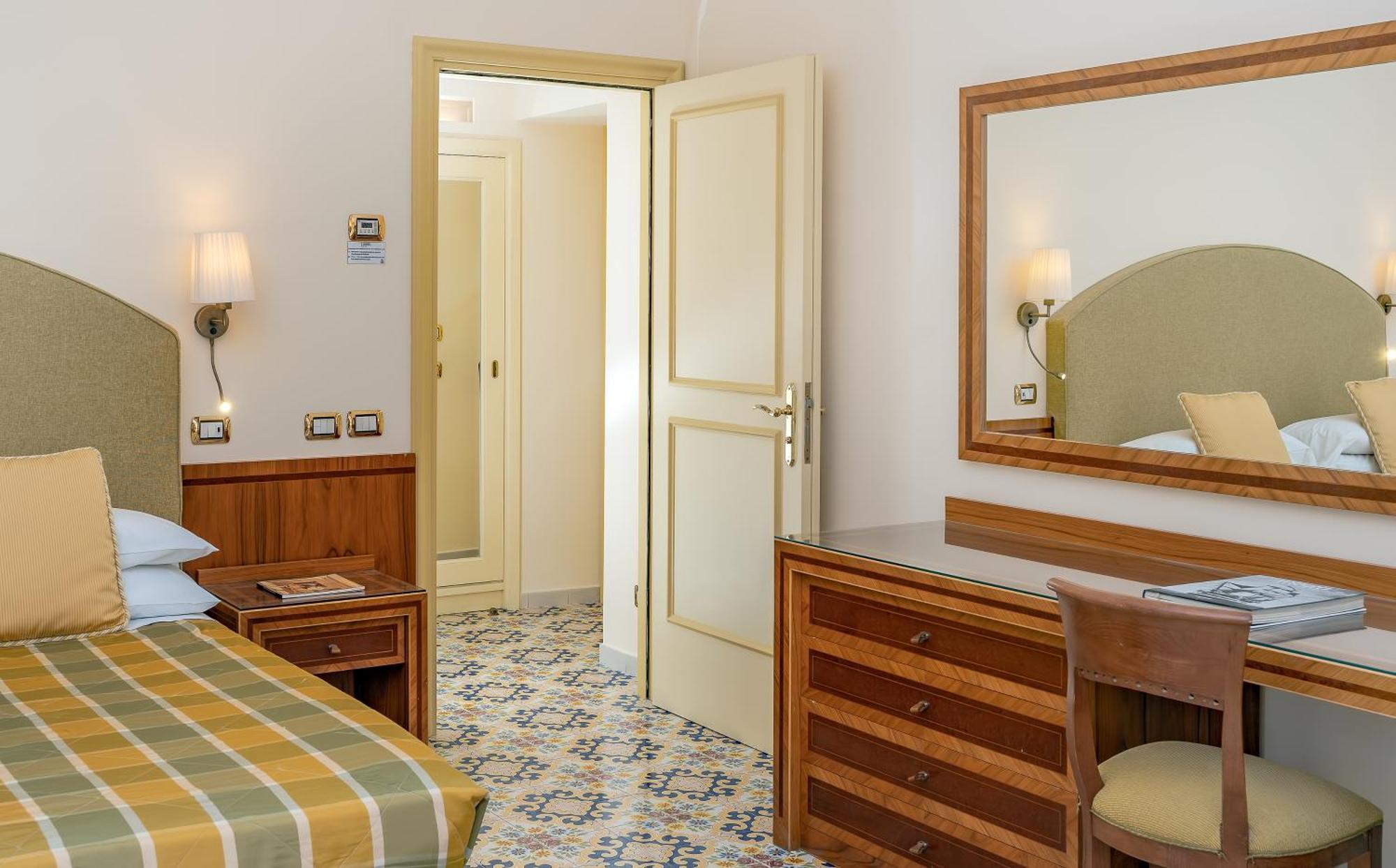 Hotel Antiche Mura Sorrento Esterno foto