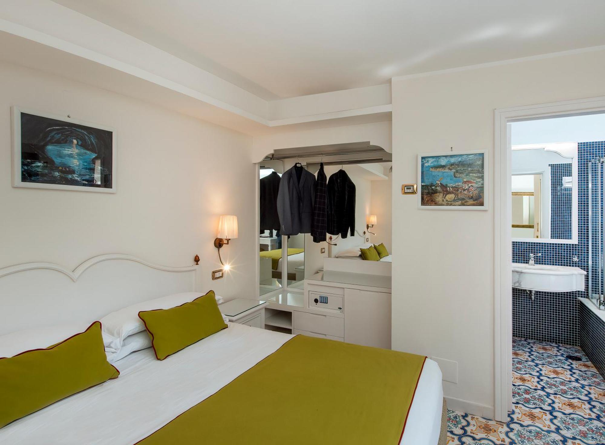 Hotel Antiche Mura Sorrento Esterno foto