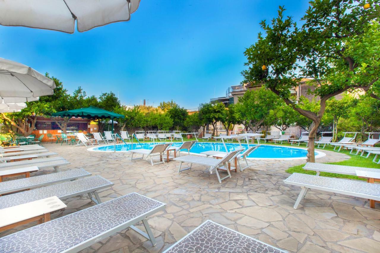 Hotel Antiche Mura Sorrento Esterno foto