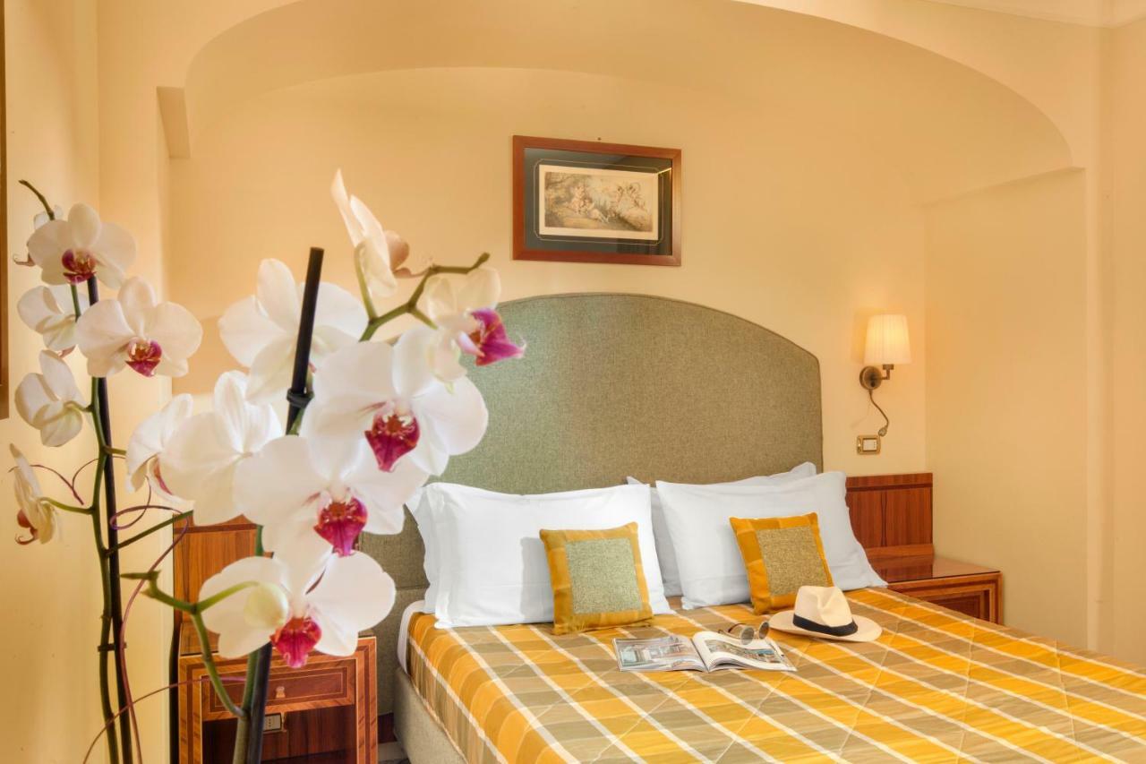 Hotel Antiche Mura Sorrento Esterno foto