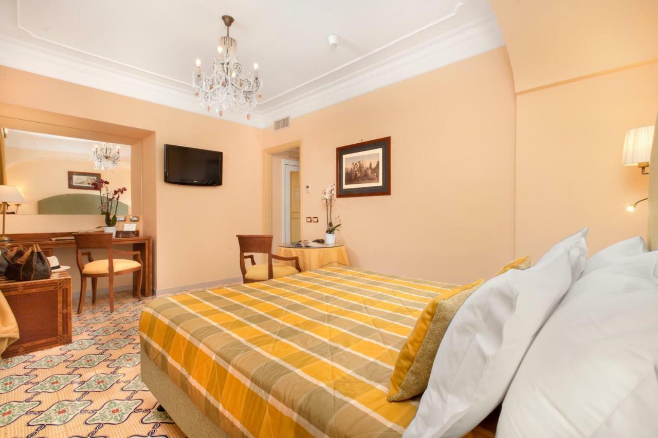 Hotel Antiche Mura Sorrento Esterno foto