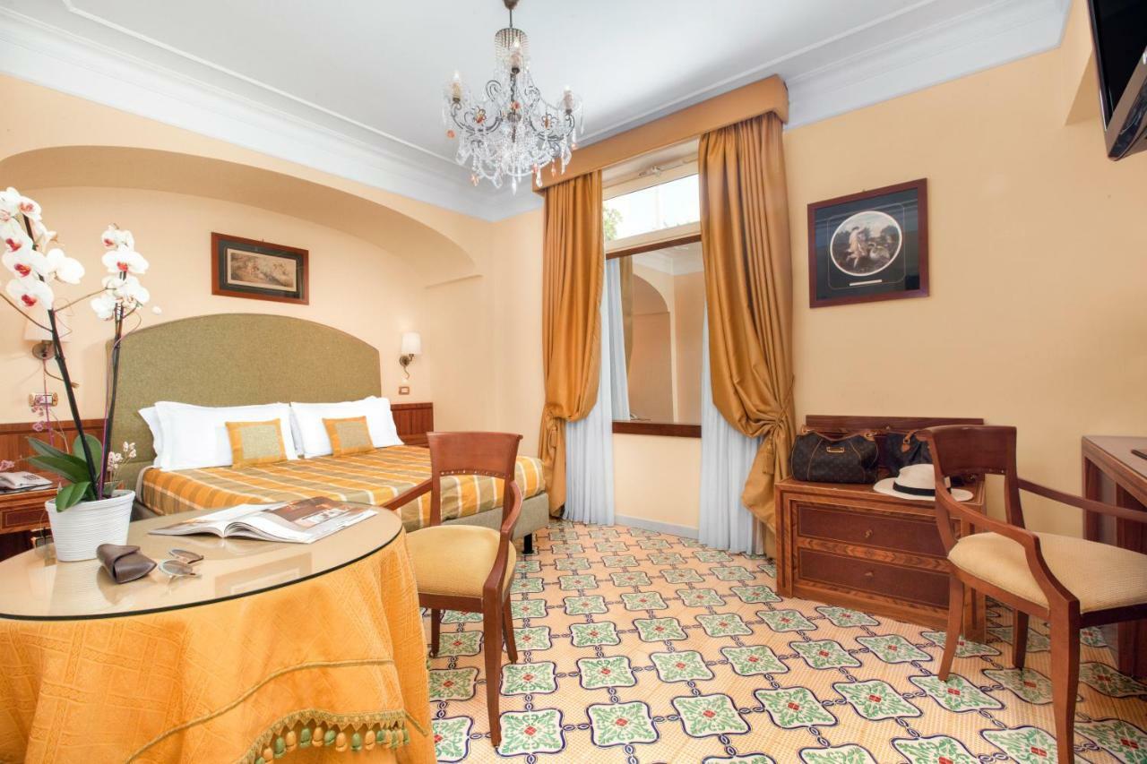 Hotel Antiche Mura Sorrento Esterno foto